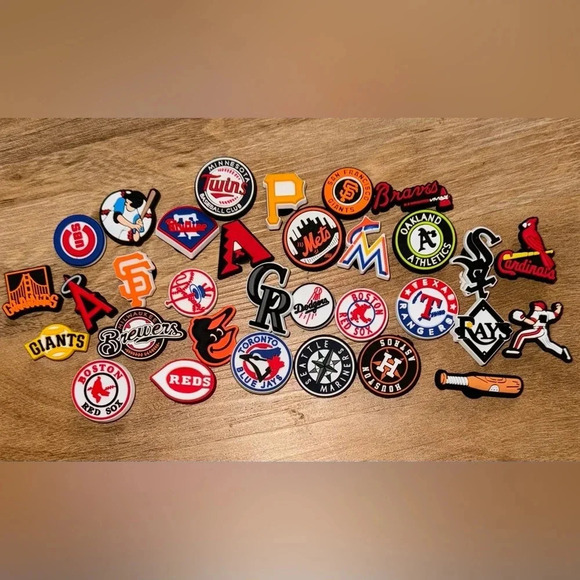 MLB BASEBALL TEAMS CROC JOBBITZ SET DODGERS GIANTS TWINS SOX SHOE CHARMS - Picture 1 of 1